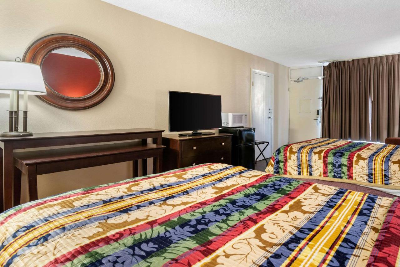 Clarion Inn Brunswick Ngoại thất bức ảnh